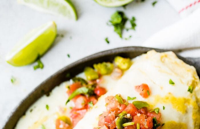 Burritos de carne es salsa roja